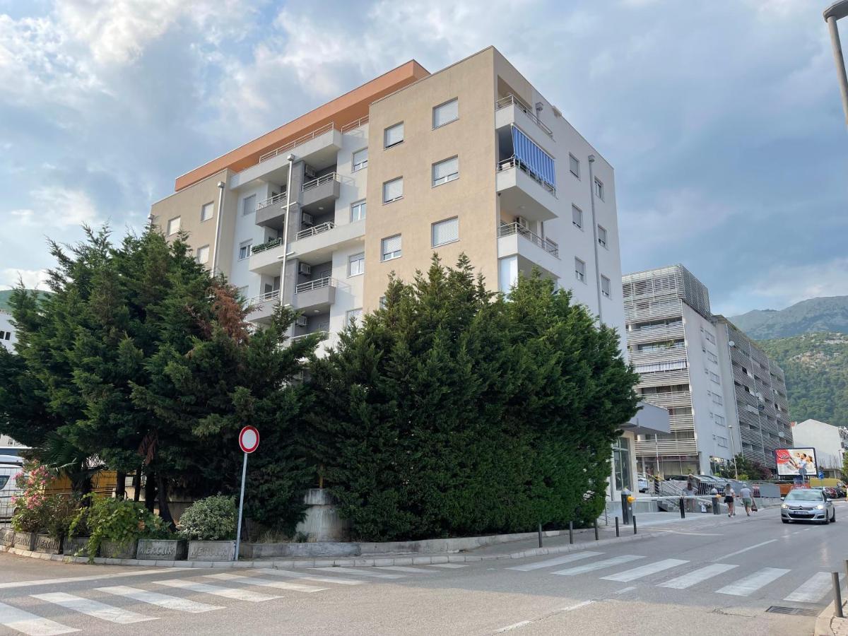 Azure Apartments Budva Exterior photo