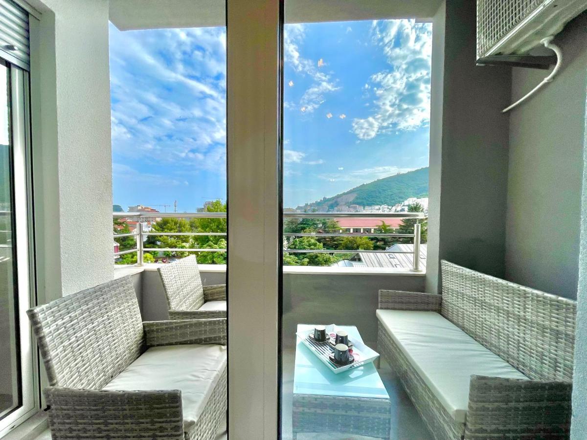 Azure Apartments Budva Exterior photo