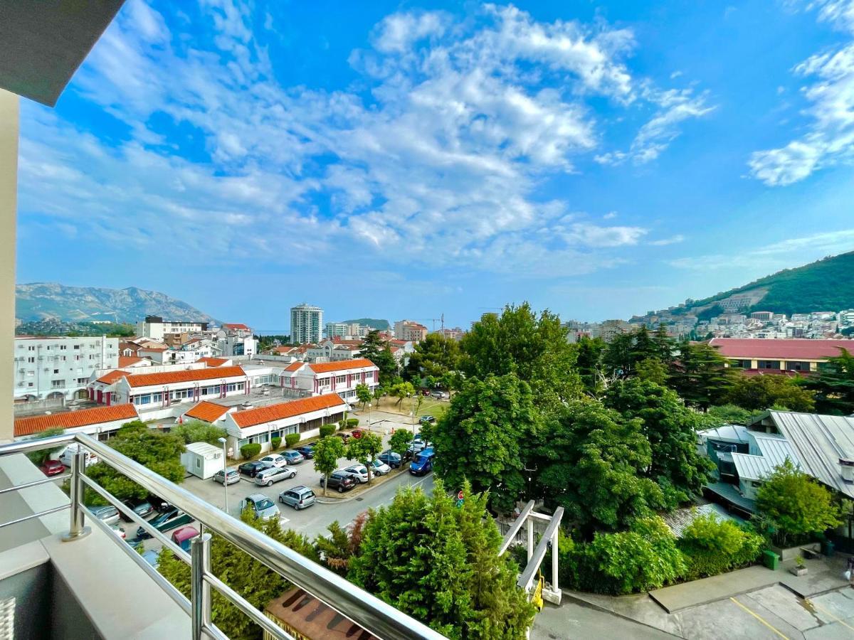 Azure Apartments Budva Exterior photo